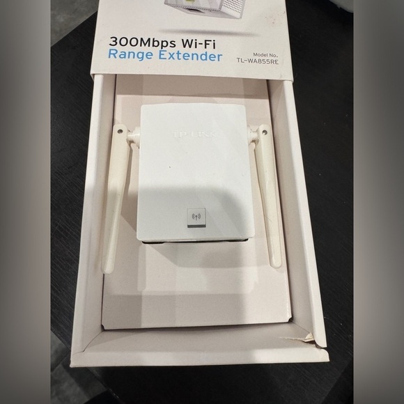 TP-LINK 300 Mbps WiFi Range Extender TL-WA855RE - Picture 2 of 4